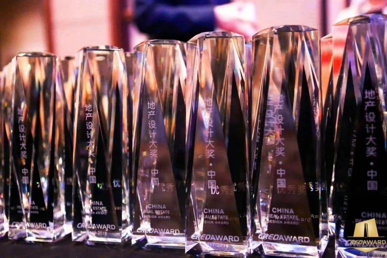 Ȧ޽ն2017-2018زƴ17