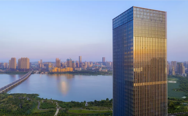 42 ¼¸¶ÈÇïÖ®¿®